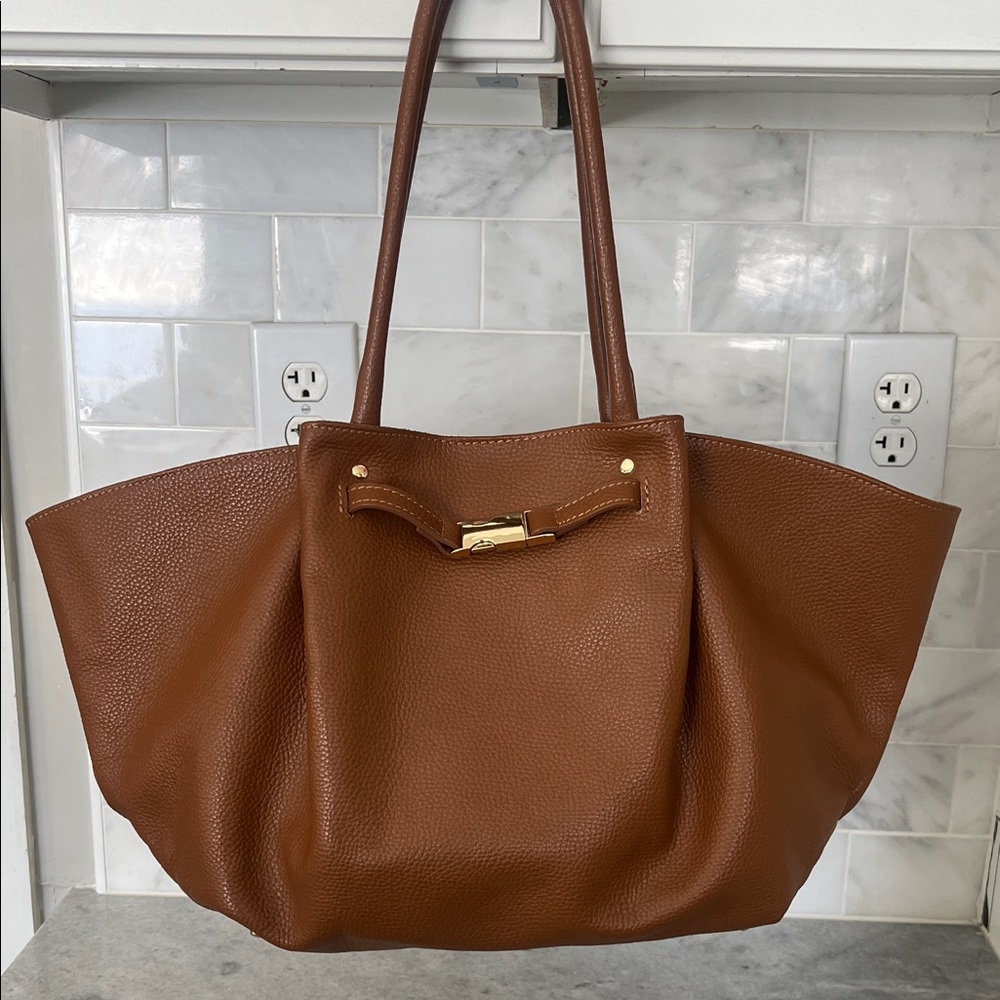 Elegant Brown Leather Tote Bag